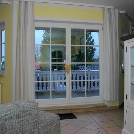 Apartment Uhlenhof 4 *