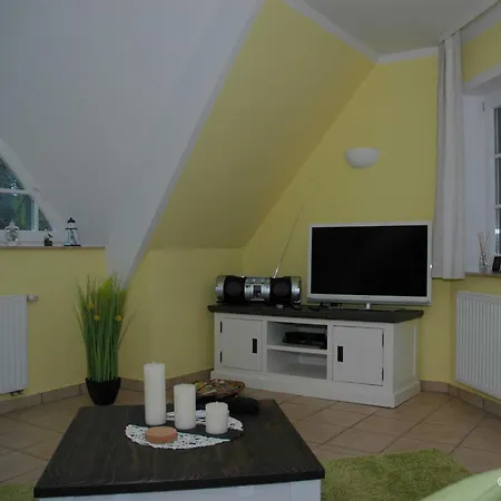 Uhlenhof 4 *